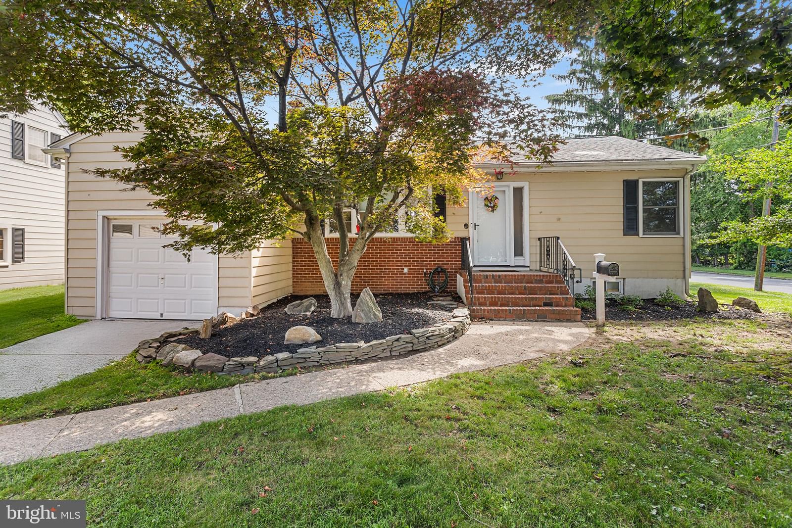 600 MAPLE AVE, EWING 08618, NJ