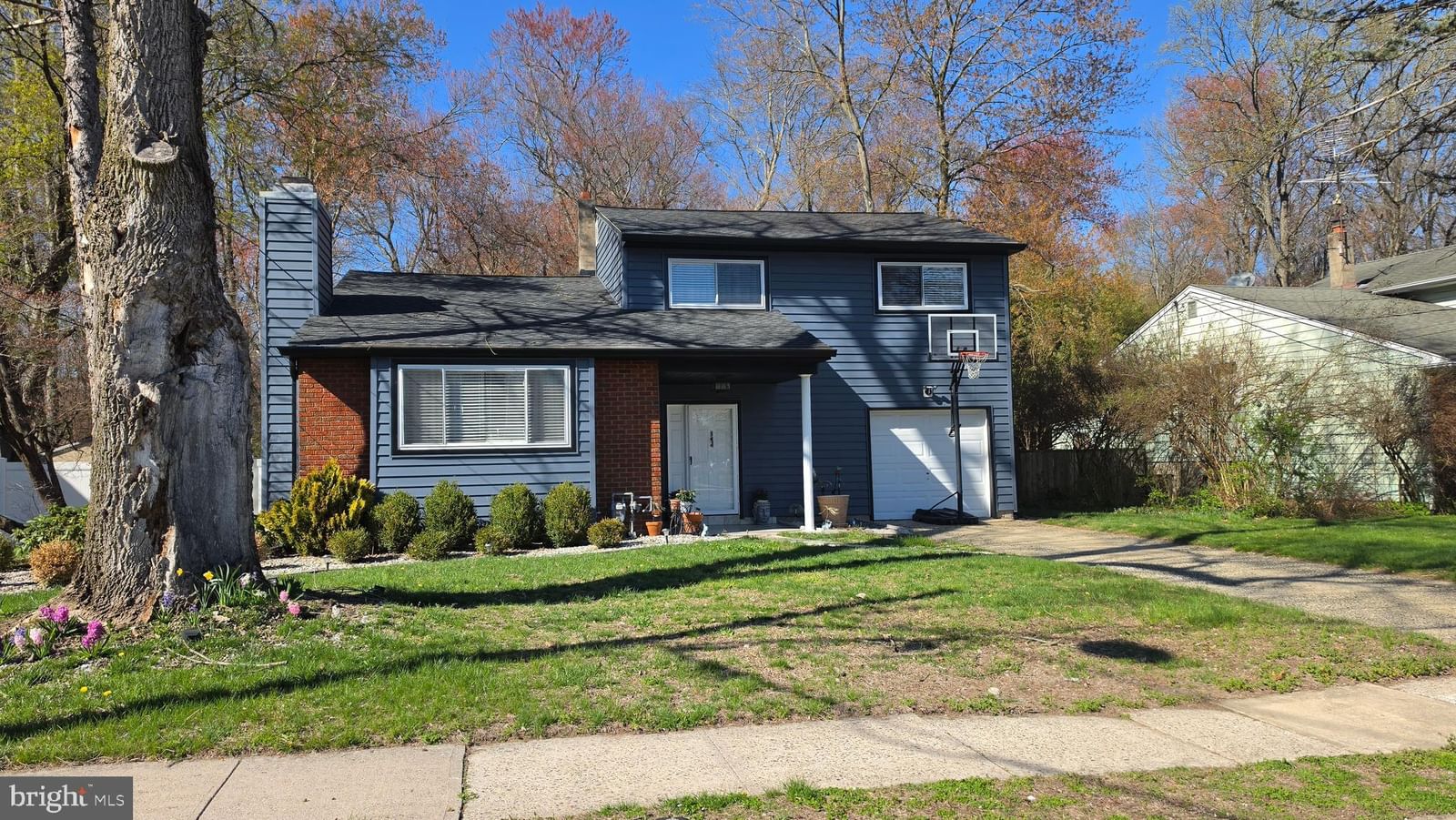 18 PEABODY LA Ln, HAMILTON 08619, NJ