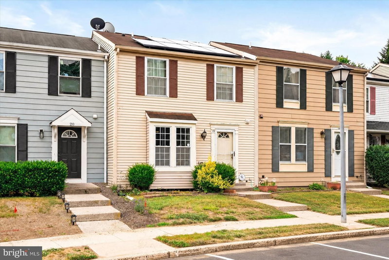 19 JAMES CUBBERLY COURT