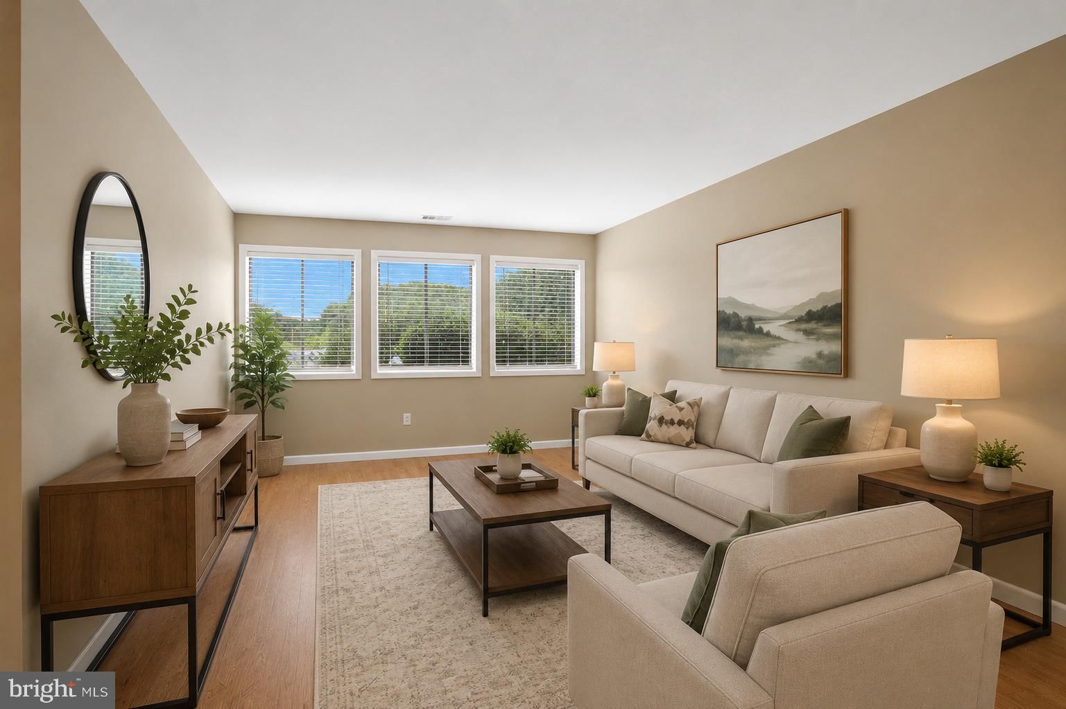 E21 AVON DRIVE DR photograph