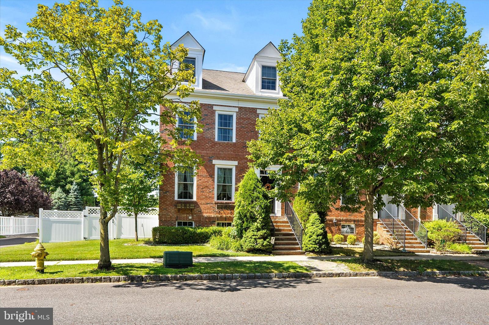 200 UNION ST, ROBBINSVILLE 08691, NJ