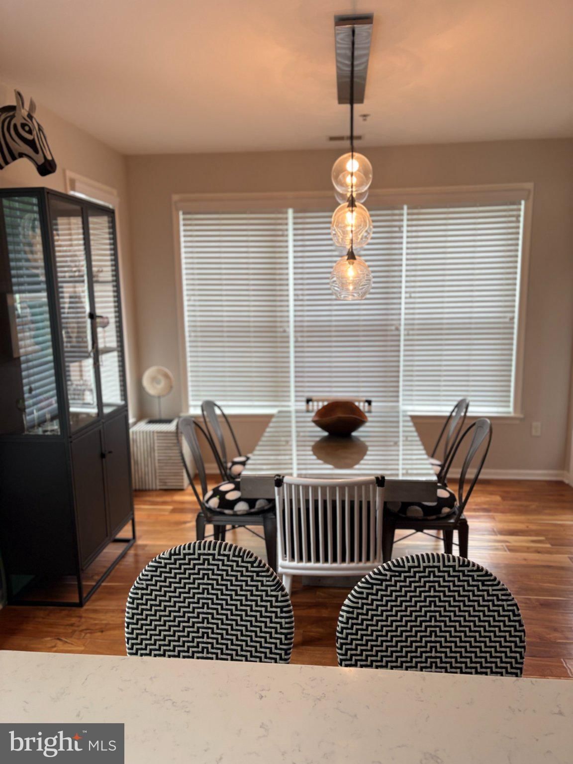 38 KYLE WAY photograph