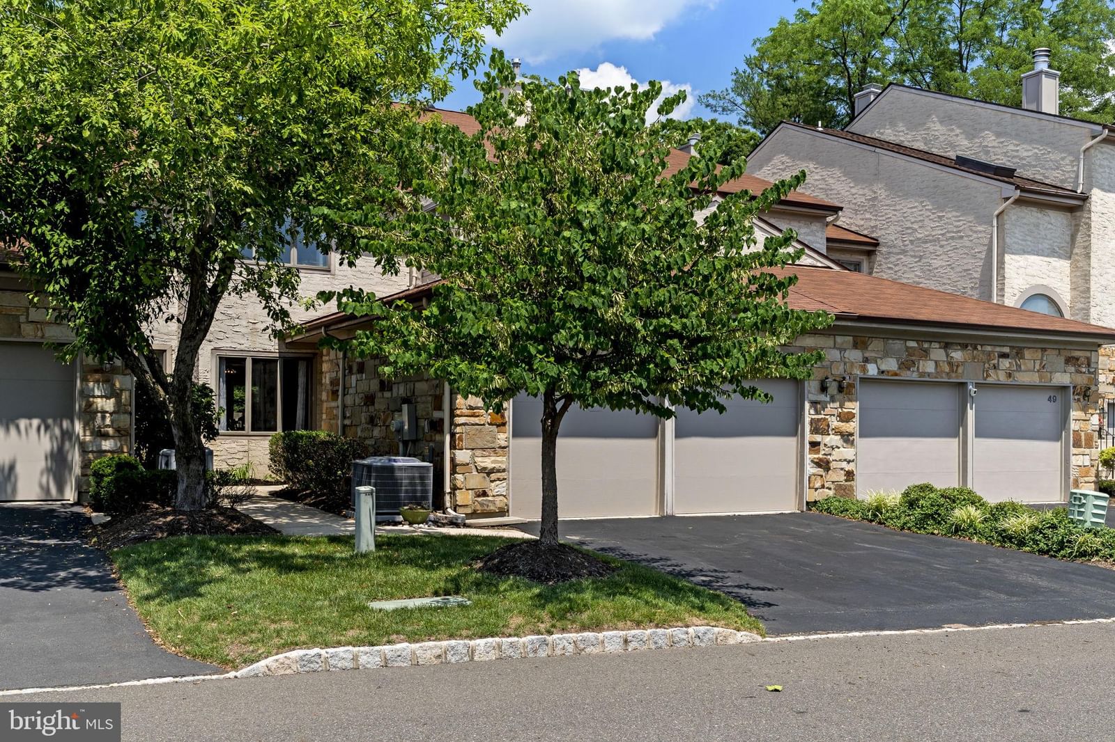 51 WOODMONT DR, LAWRENCE TOWNSHIP 08648, NJ