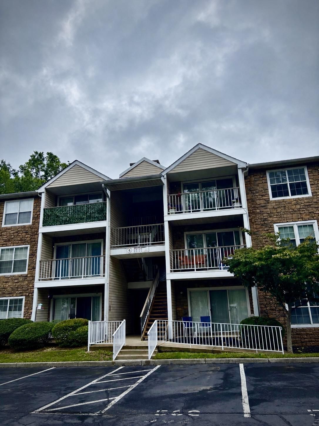 17 HOLLY CT, HAMILTON 08619, NJ