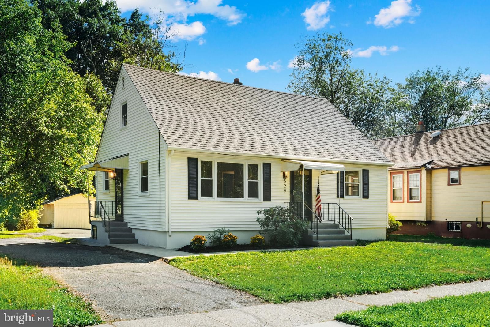 529 HUNT AVE, HAMILTON 08610, NJ