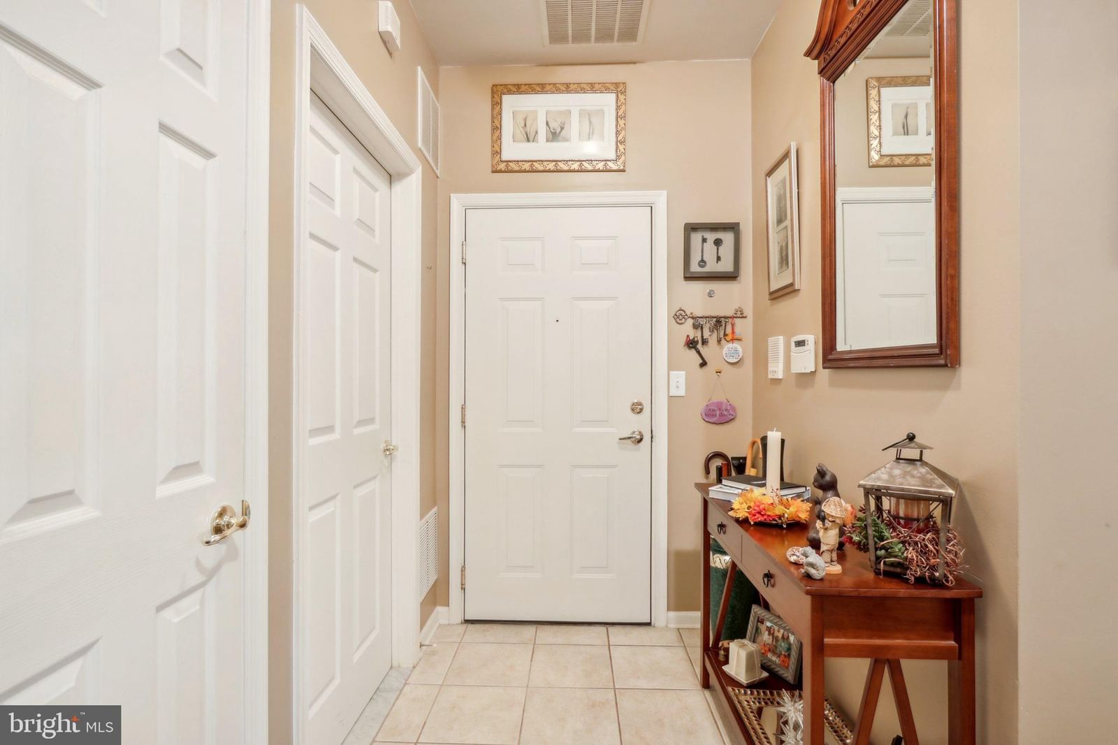 110 KYLE WAY photograph