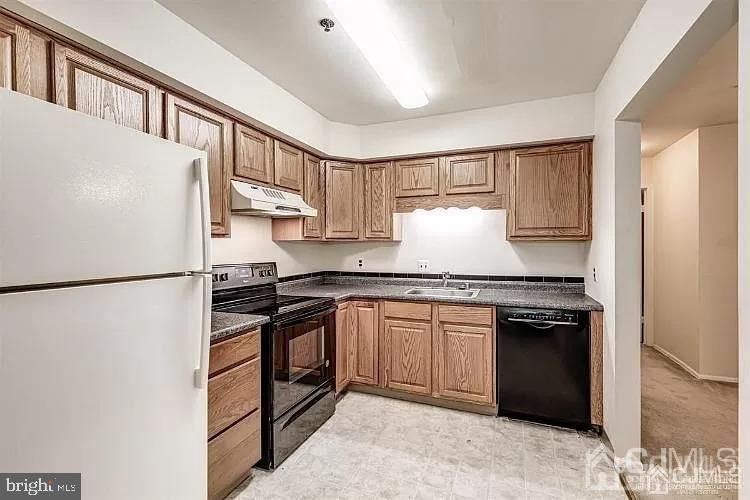 1307 SAYRE DRIVE photograph