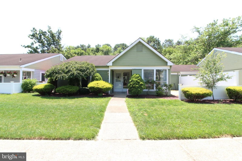 680 HUNTINGTON DRIVE