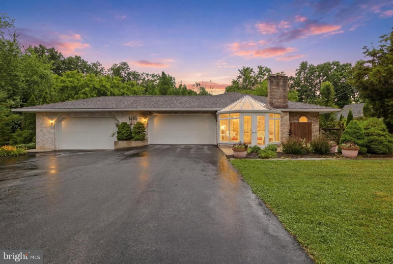 22 BURNSIDE DRIVE