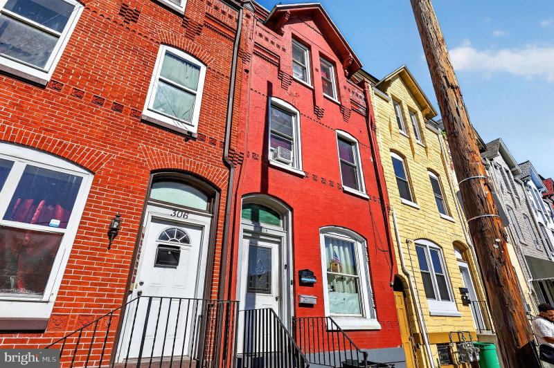 308 4TH STREET