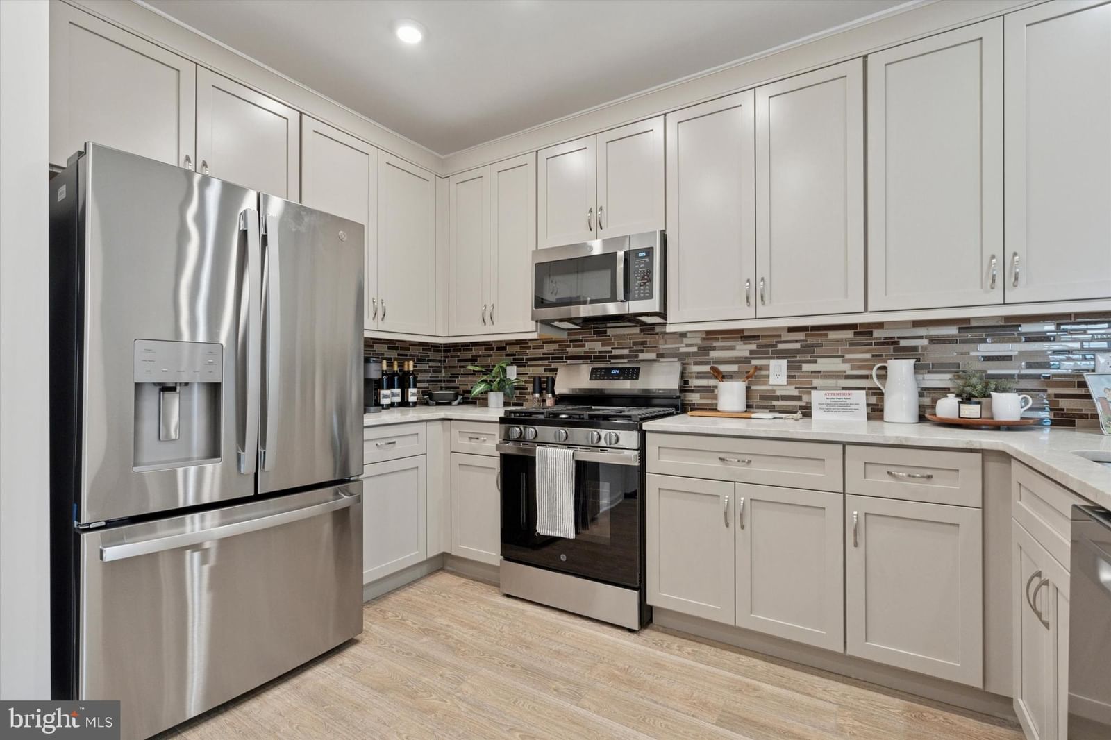 16251 RIVER VIEW DRIVE photograph