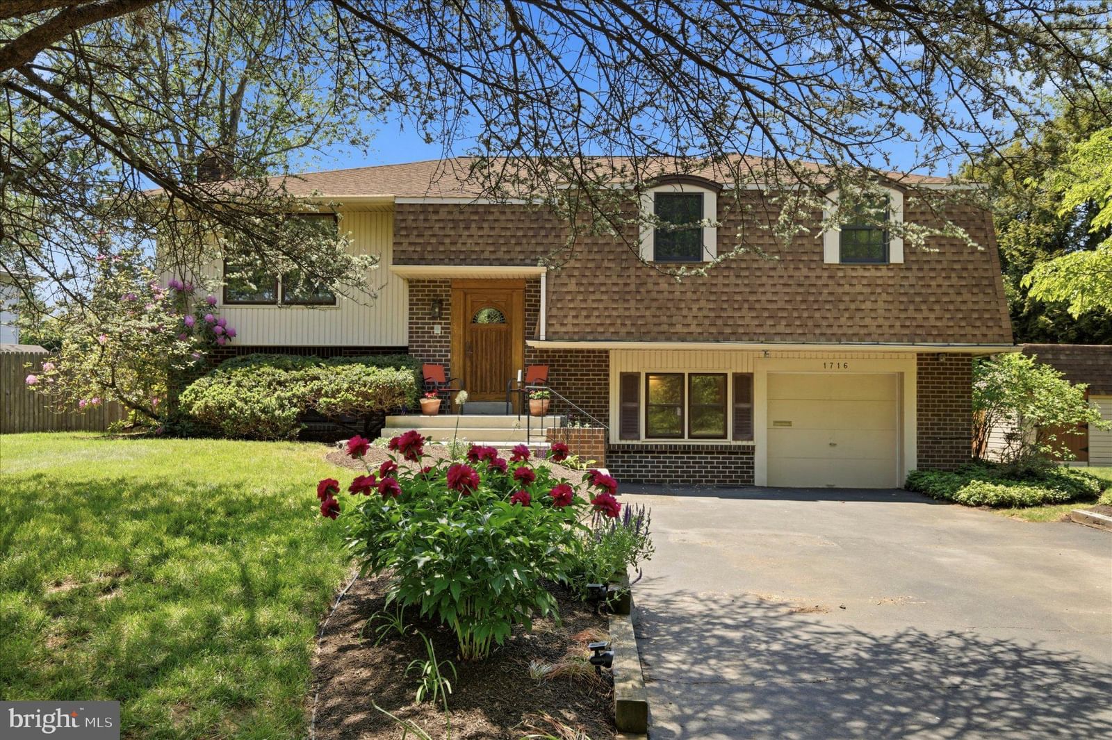 1716 TRIUMPHE WAY, WARRINGTON 18976, PA