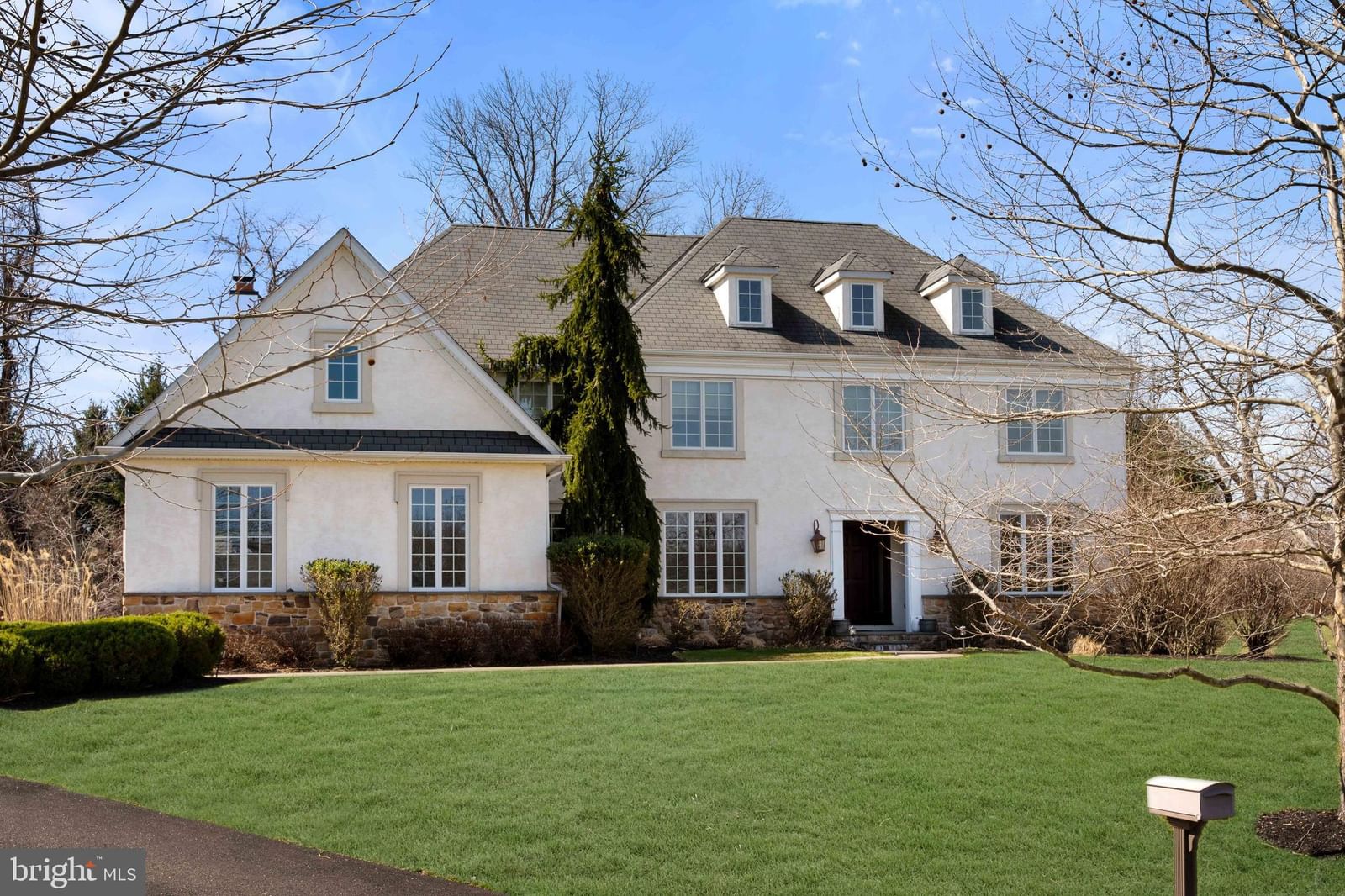 8 QUARTERMASTER RD, HOLLAND 18966, PA