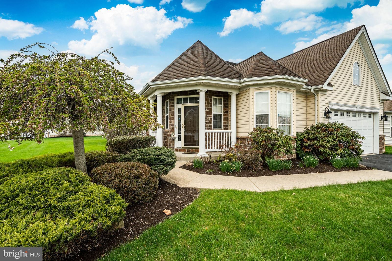 1401 CAMEO CT, QUAKERTOWN 18951, PA