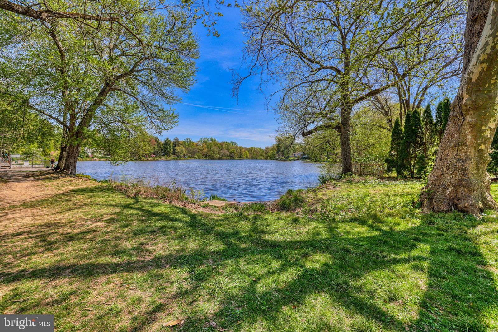 2323 LAKEVIEW DR, YARDLEY 19067, PA