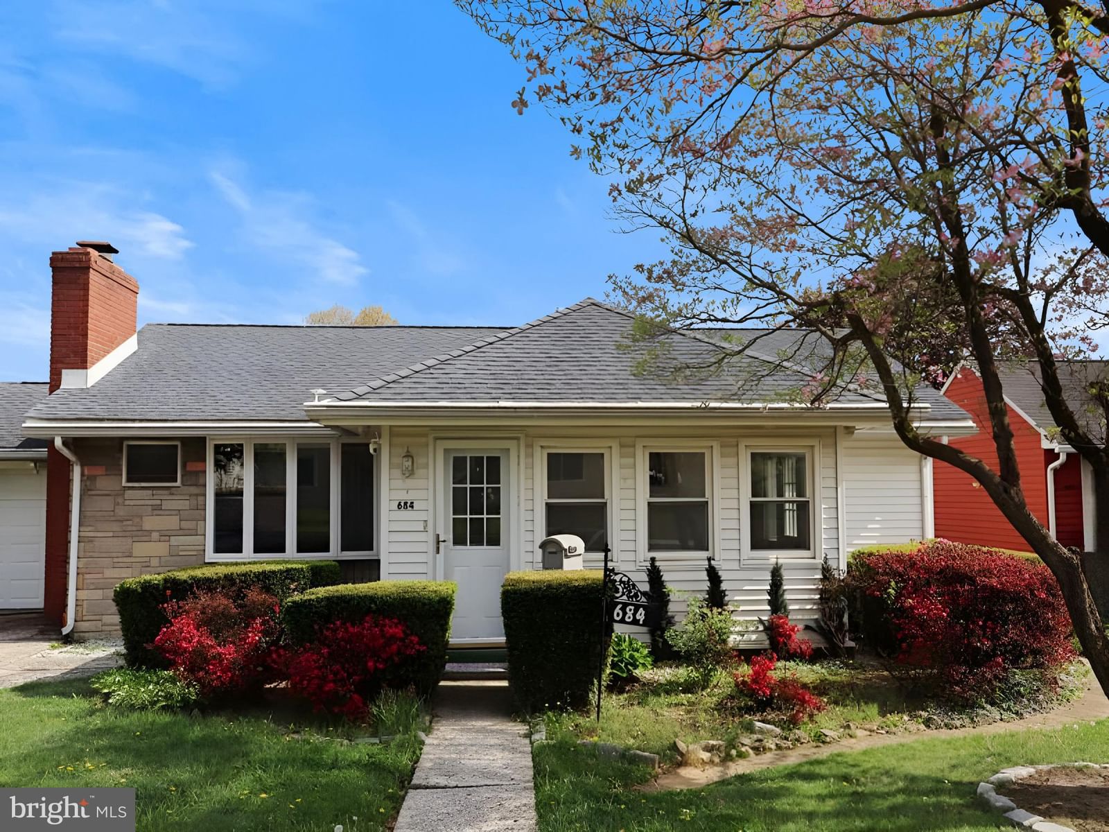 684 AUSTIN DR, FAIRLESS HILLS 19030, PA