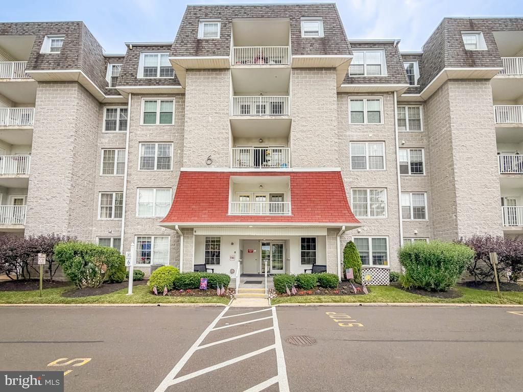 6211 CENTENNIAL STATION, WARMINSTER 18974, PA
