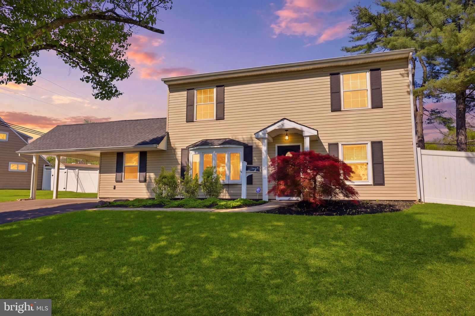 2 PUMPKIN HILL RD, LEVITTOWN 19056, PA