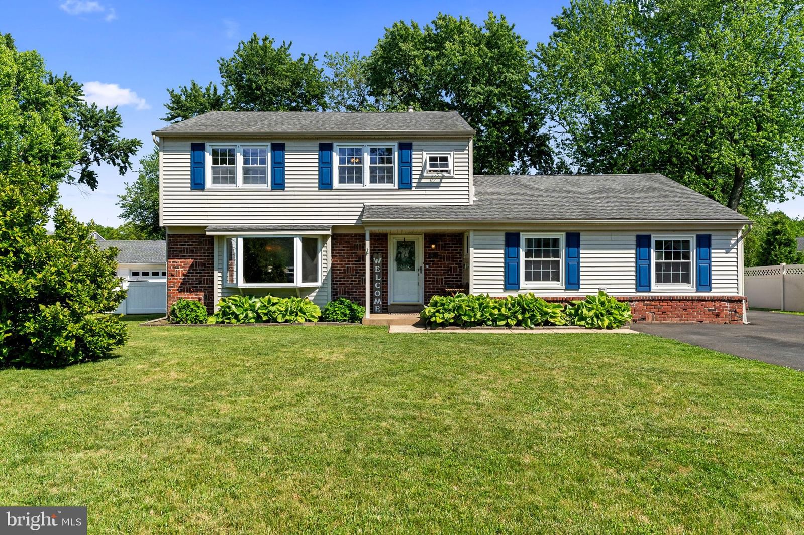 1011 RED BARN RD, WARMINSTER 18974, PA