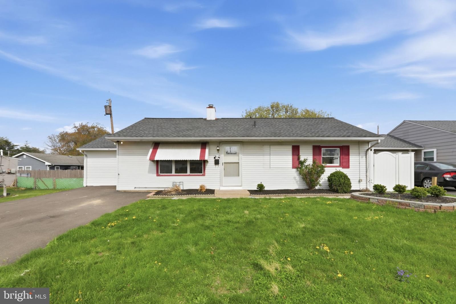284 N OLDS BLVD, FAIRLESS HILLS 19030, PA