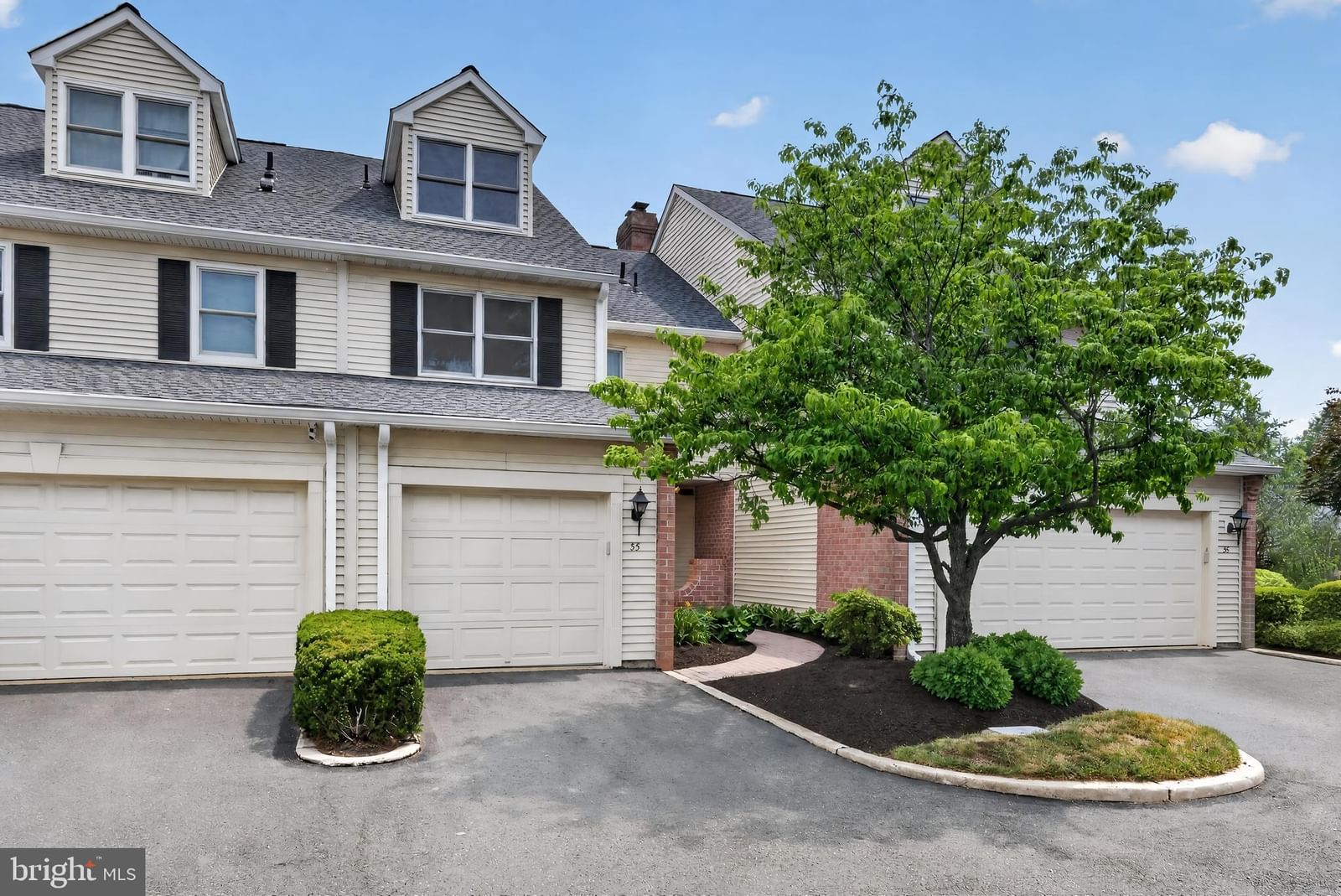 35 SUTPHIN PINES, YARDLEY 19067, PA