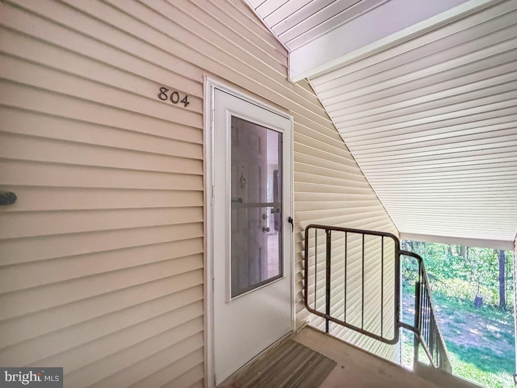 804 DIAMOND DRIVE photograph