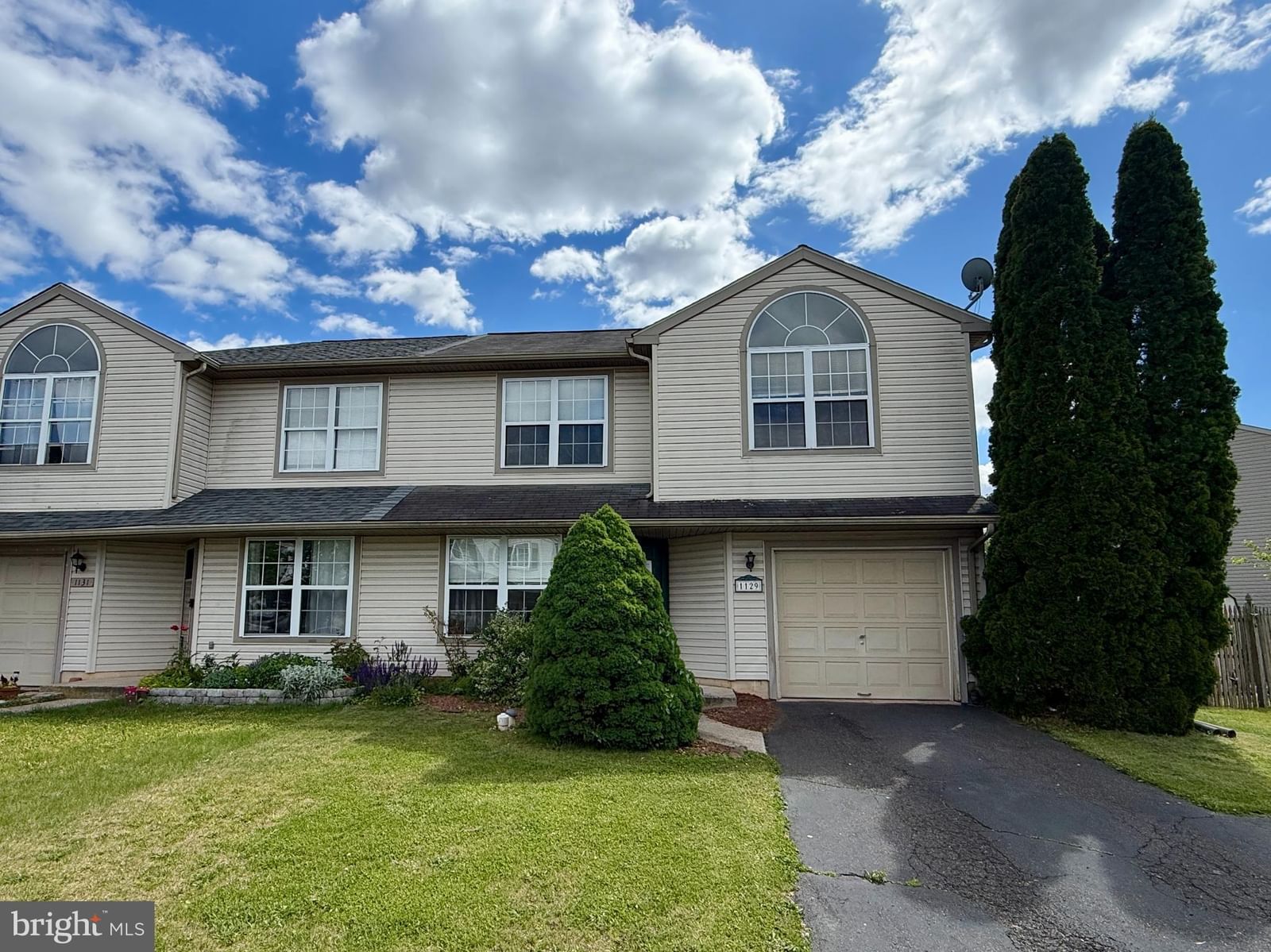 1129 SCHOOL HOUSE LN LN, QUAKERTOWN 18951, PA