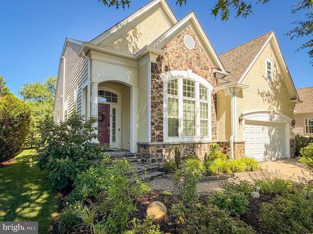 15 MCCONKEY DR, WASHINGTON CROSSING 18977, PA