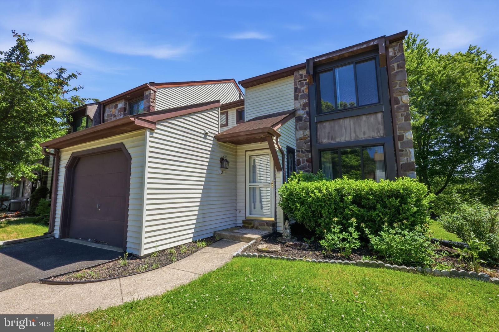 121 WINDHAM CT, NEWTOWN 18940, PA