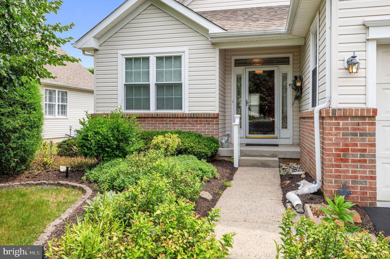 8 ZINNIA WAY, LANGHORNE 19047, PA
