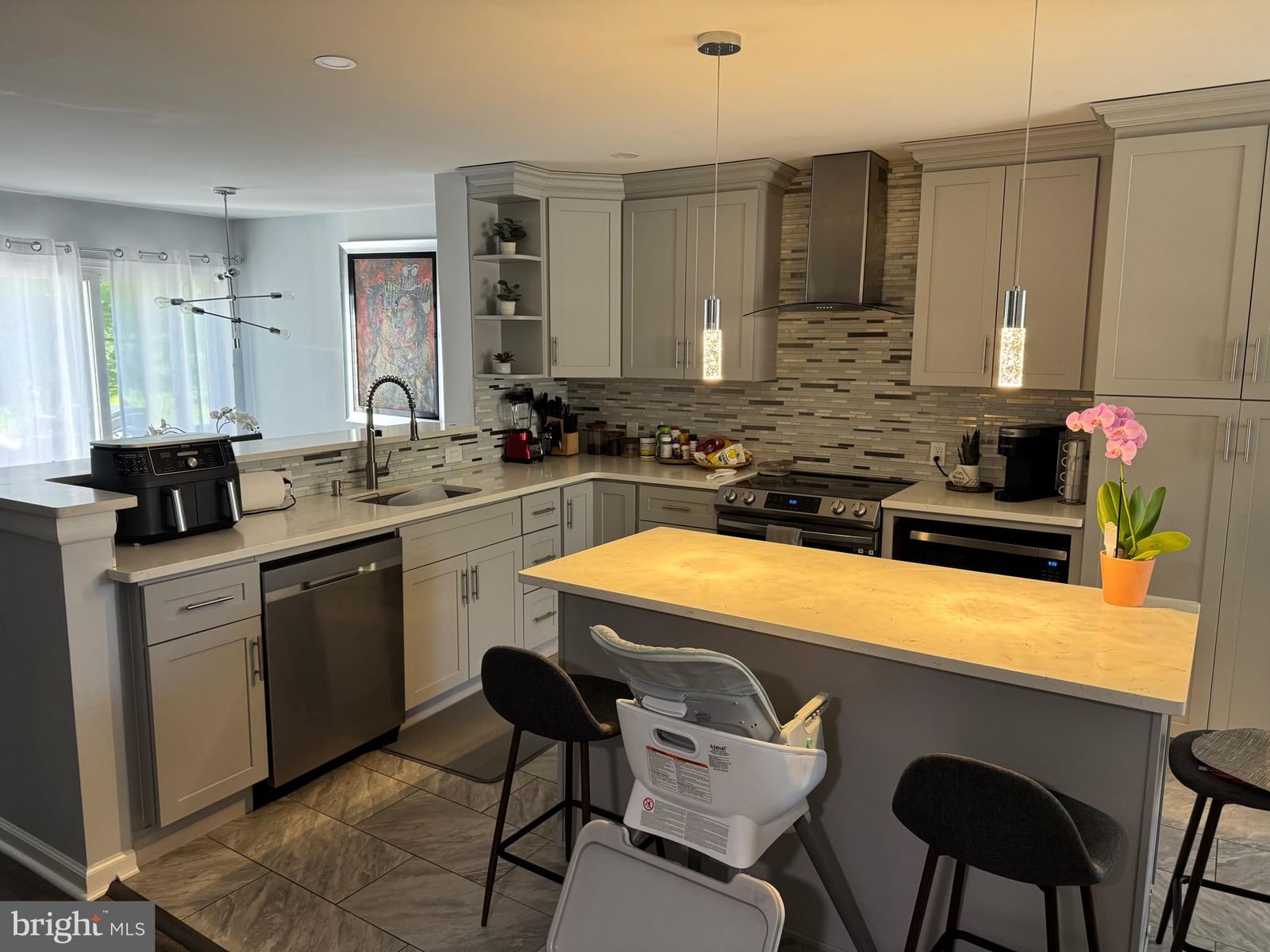 574 S MOUNT VERNON CIR, BENSALEM 19020, PA