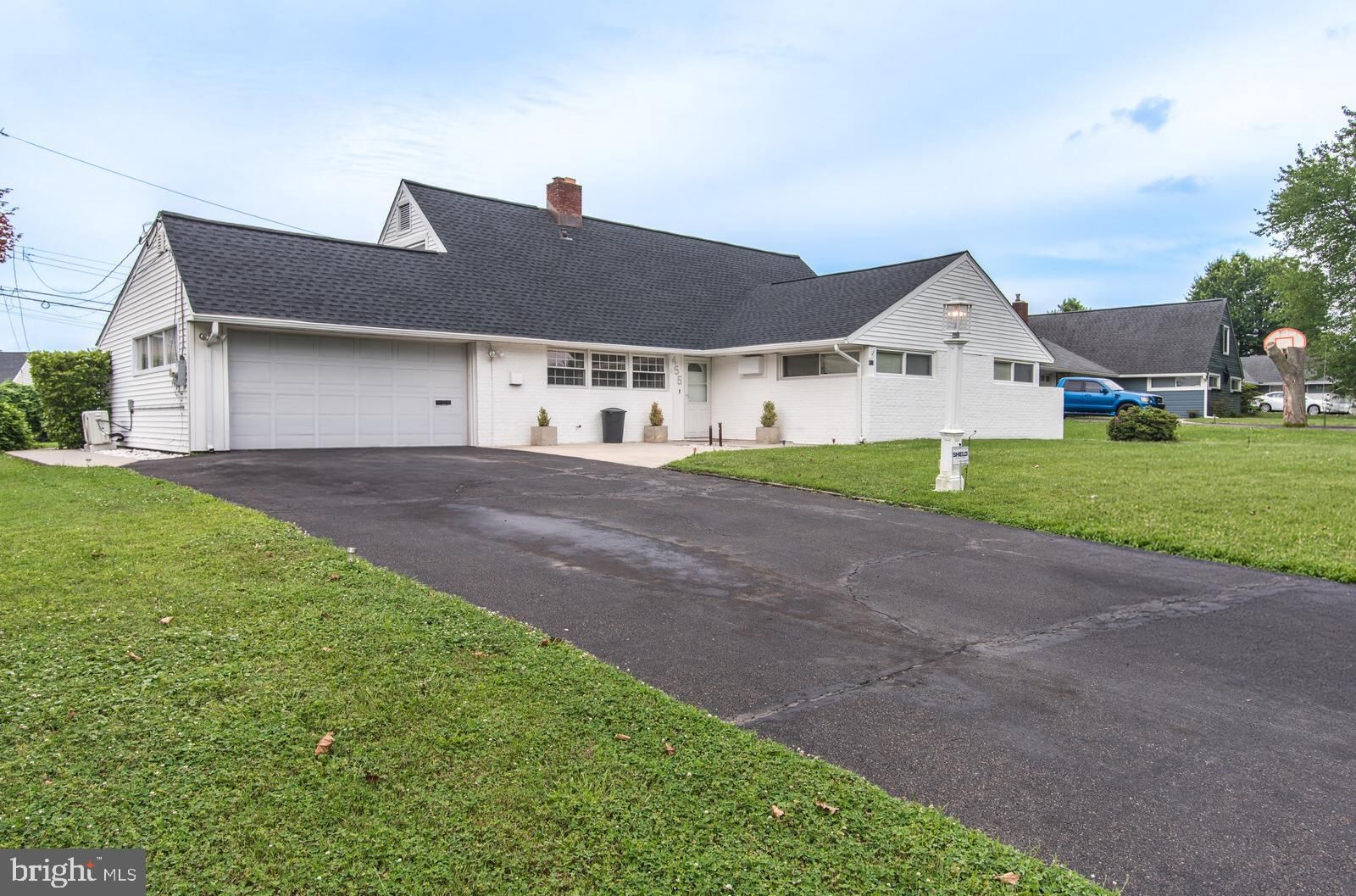 455 SNOWBALL DR, LEVITTOWN 19056, PA