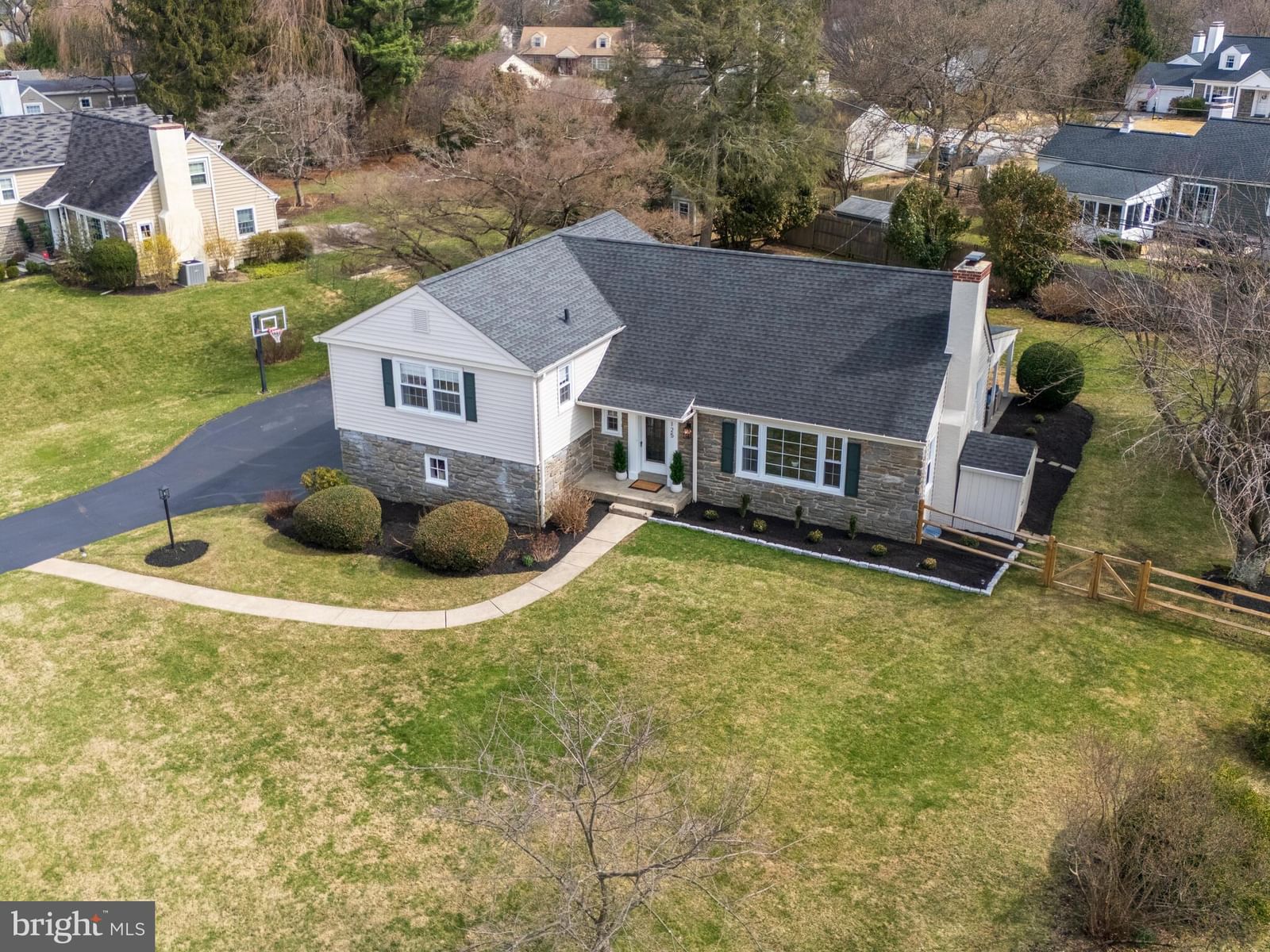 125 CLOVER HILL LN, WAYNE 19087, PA