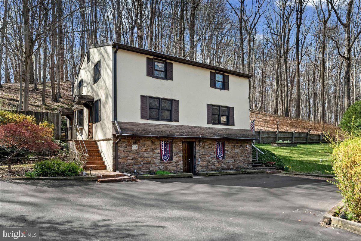 1127 KAOLIN RD, AVONDALE 19311, PA