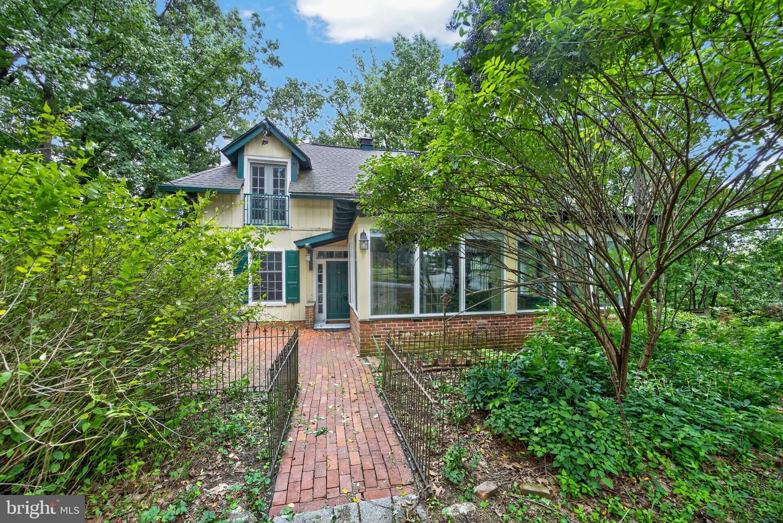 1424 HIGHLAND AVE, DOWNINGTOWN 19335, PA