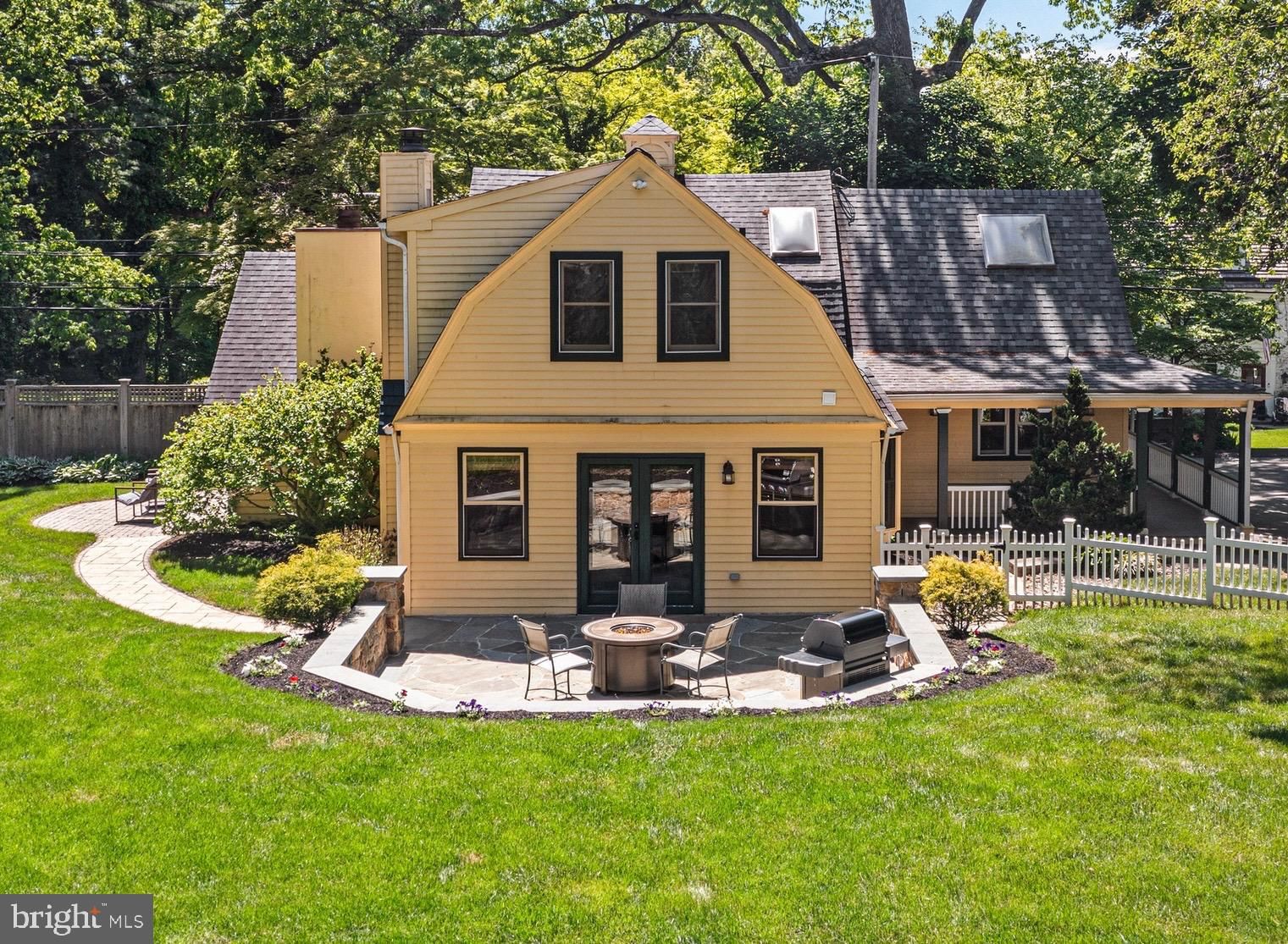 231 W VALLEY RD, WAYNE 19087, PA