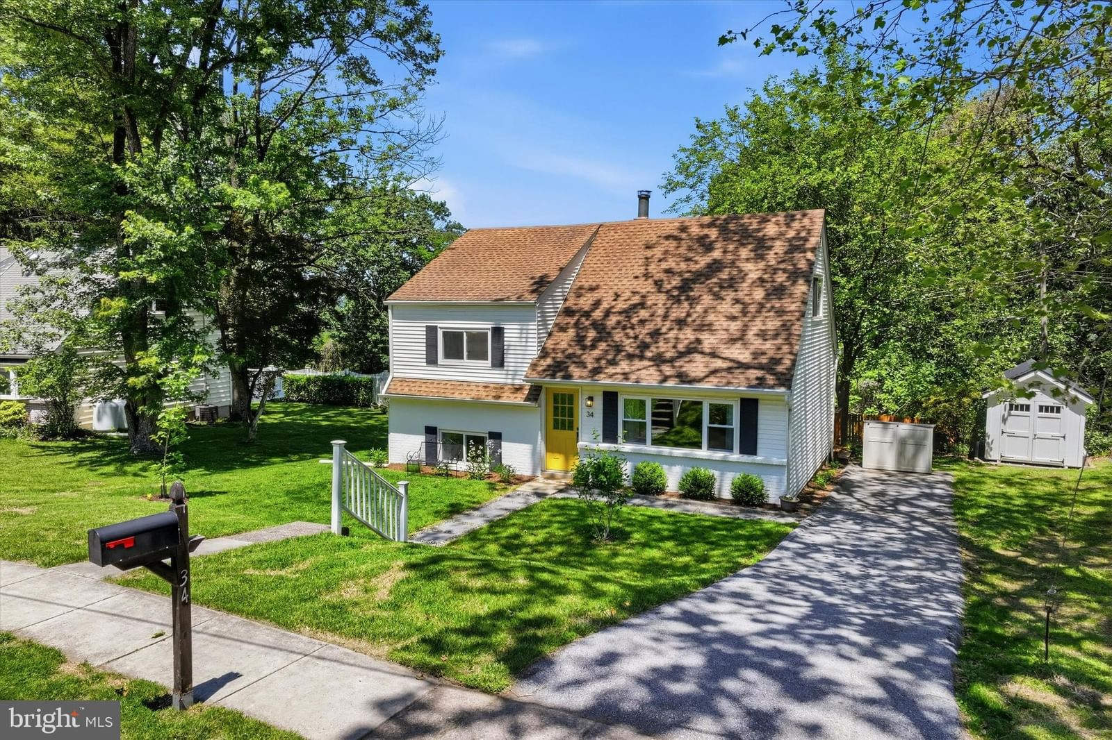 34 SUNSET DR, PAOLI 19301, PA