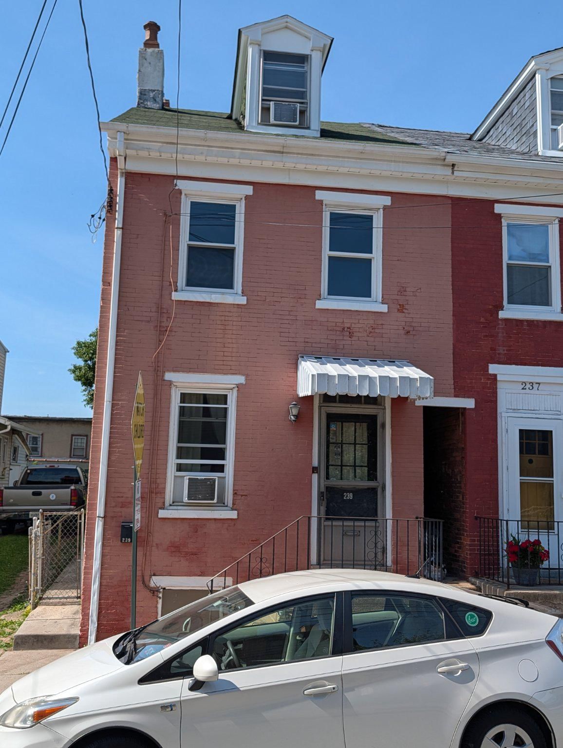 239 HALL ST, PHOENIXVILLE 19460, PA
