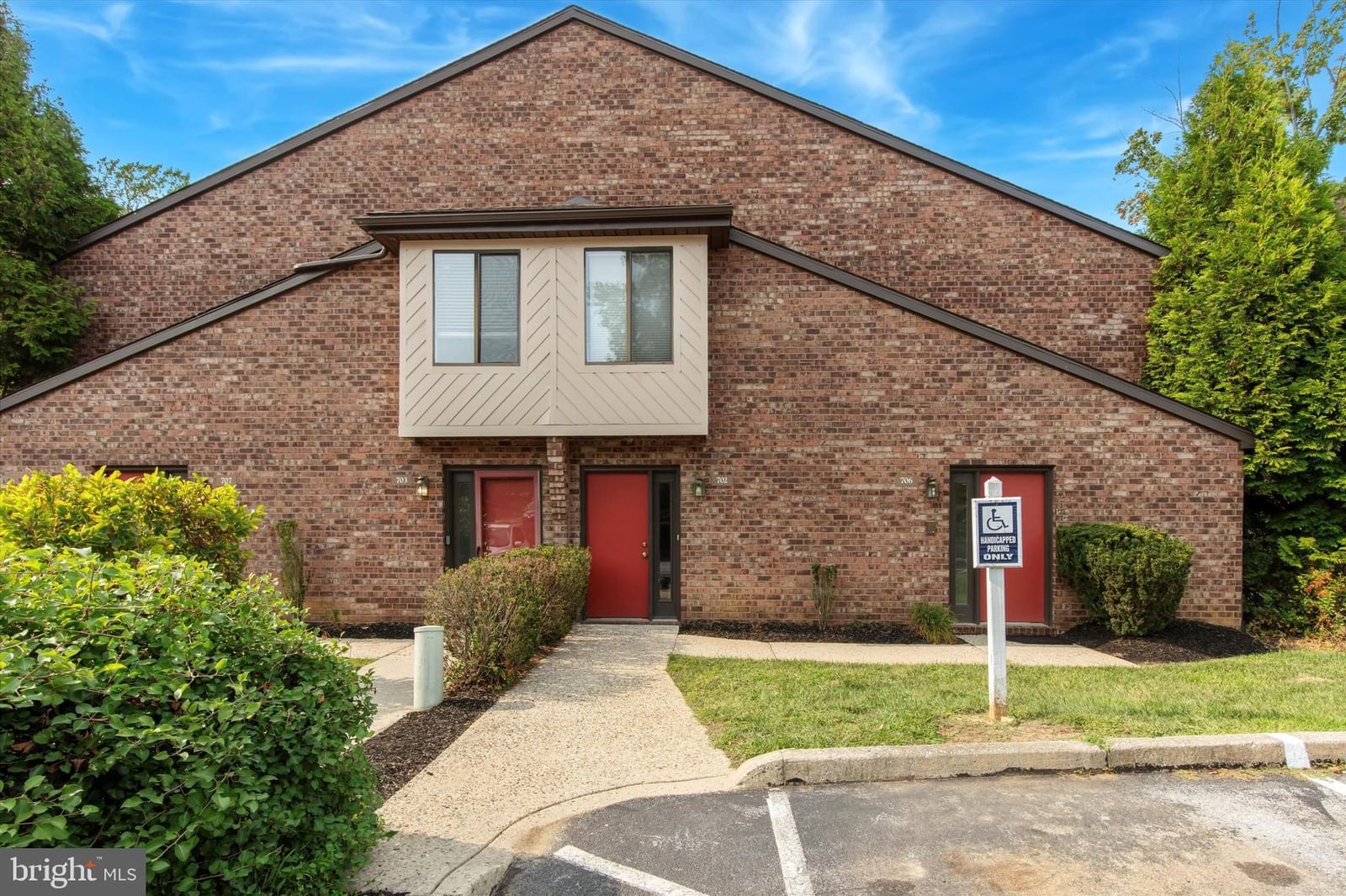 702 MOUNTAINVIEW DR, CHESTERBROOK 19087, PA