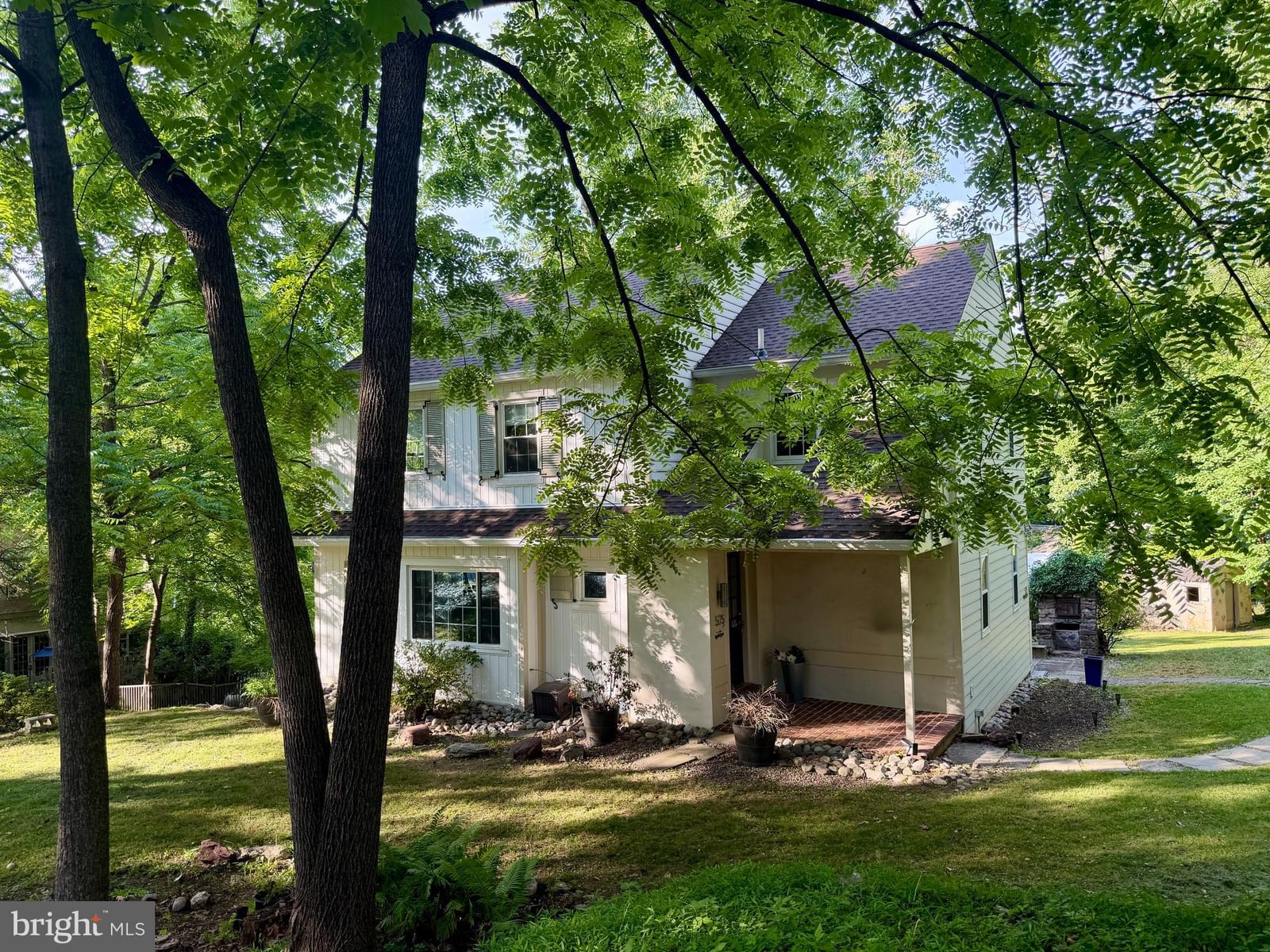 575 W VALLEY RD, WAYNE 19087, PA