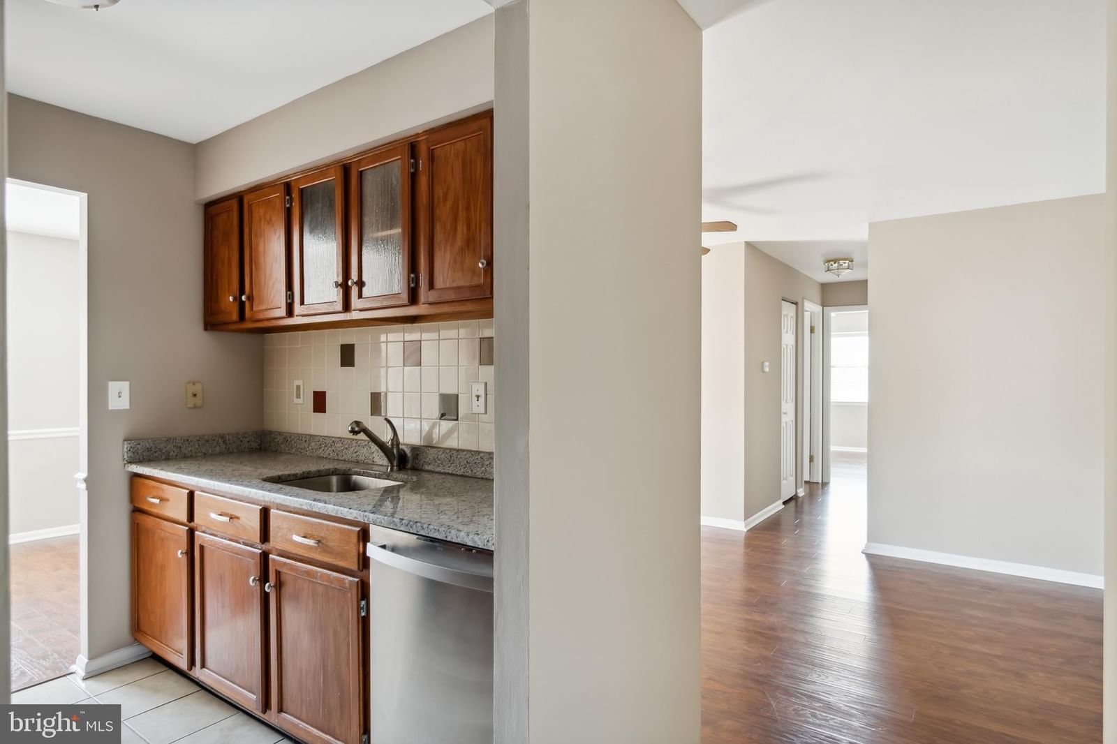3024 VALLEY DRIVE #3024 photograph