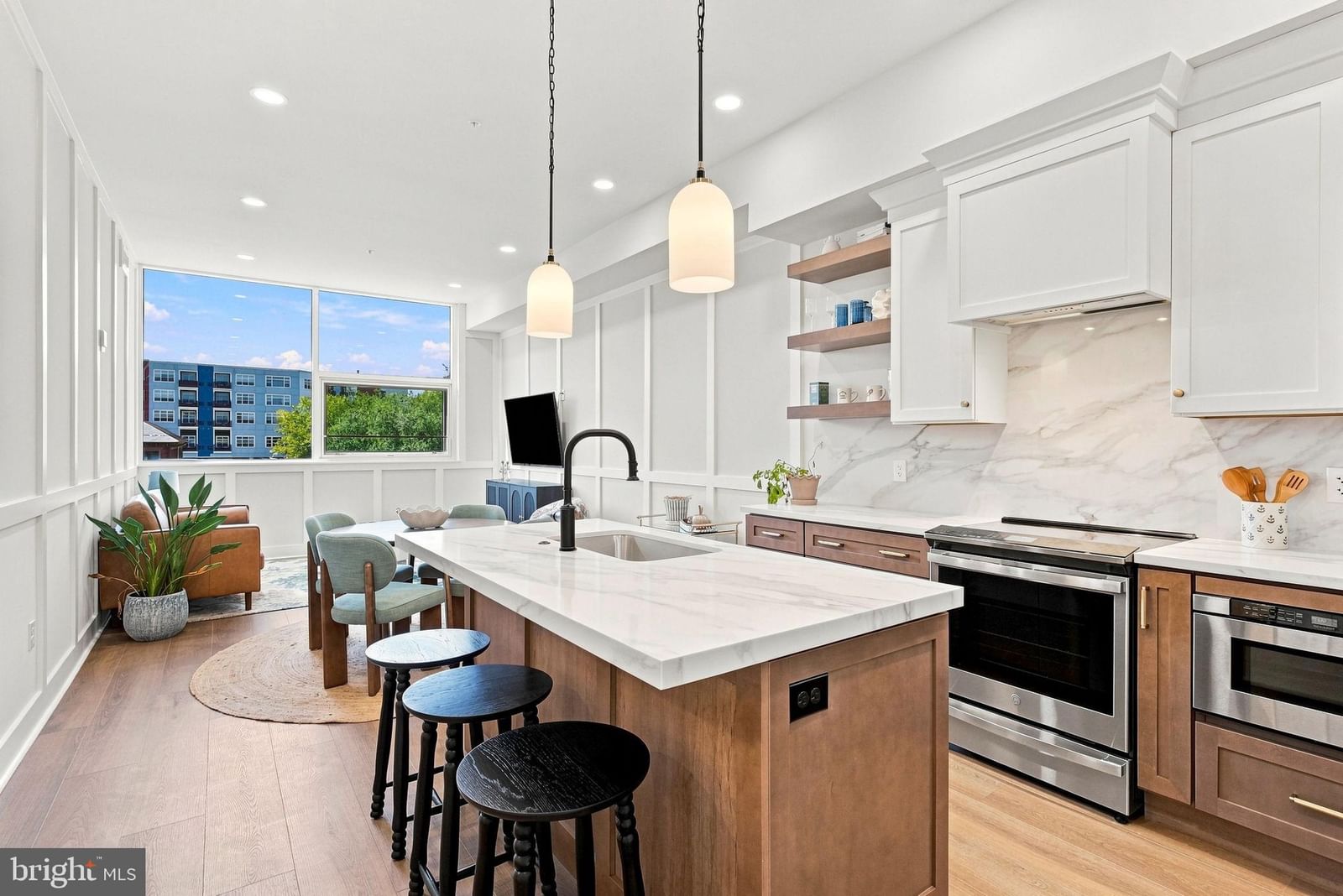 99 W BRIDGE STREET #GINA photograph