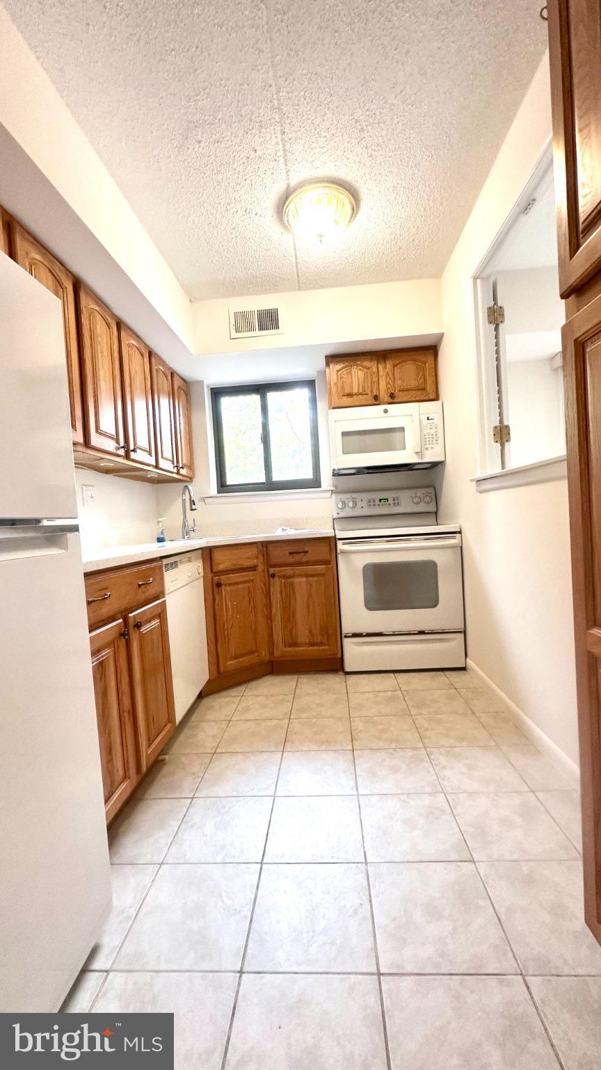 514 VALLEY DRIVE #514 photograph