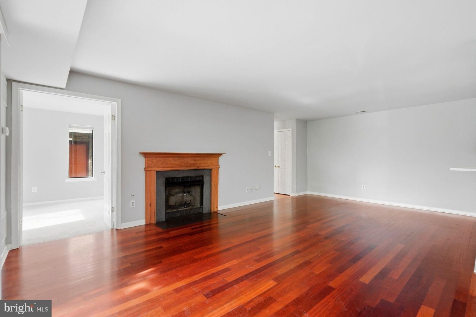 404 MOUNTAINVIEW DRIVE #404 photograph