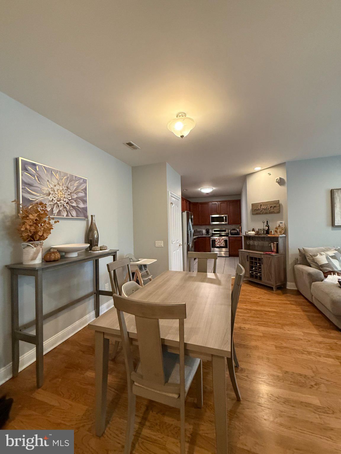 1324 W CHESTER PIKE #112 photograph