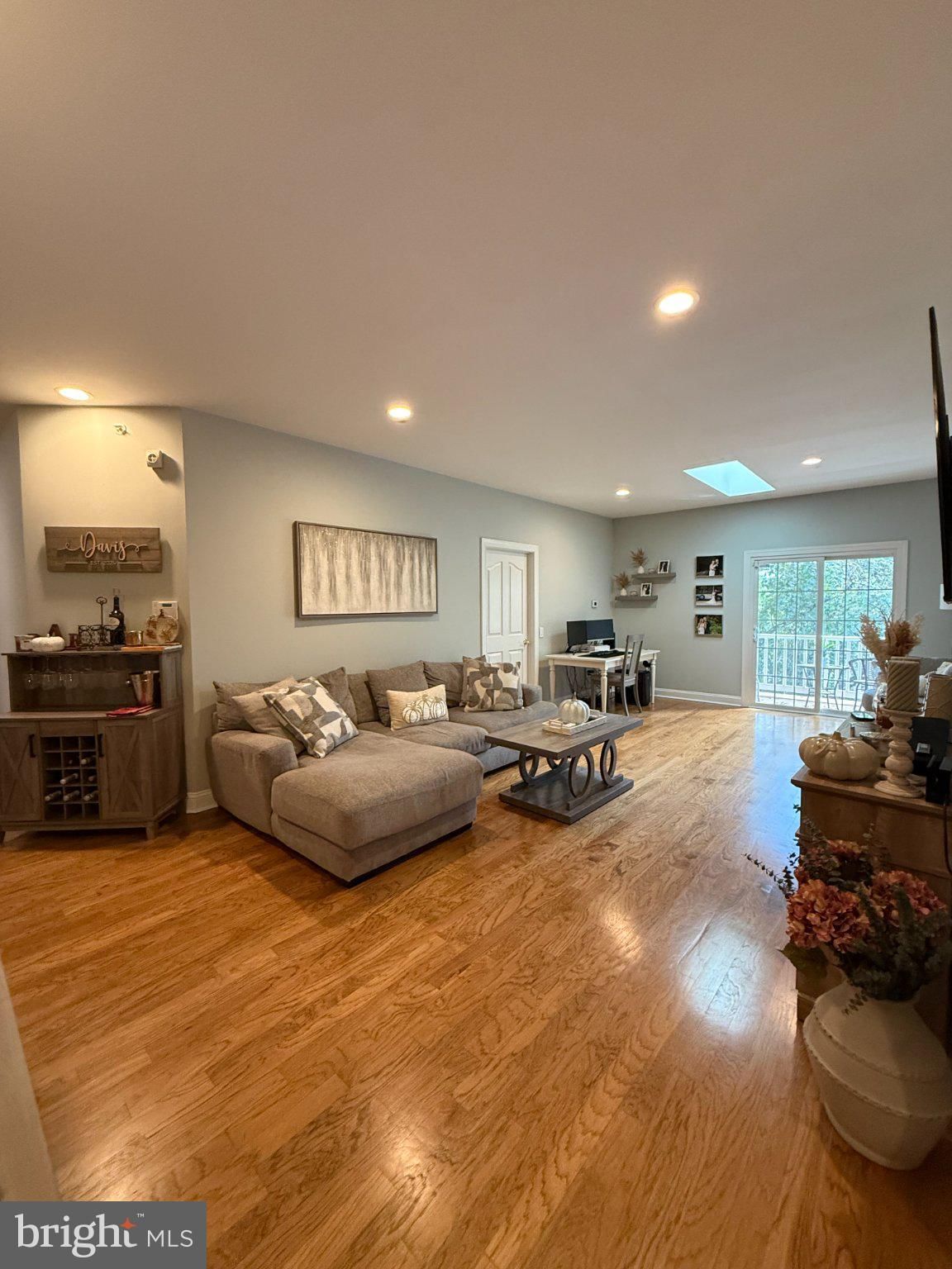1324 W CHESTER PIKE #112 photograph
