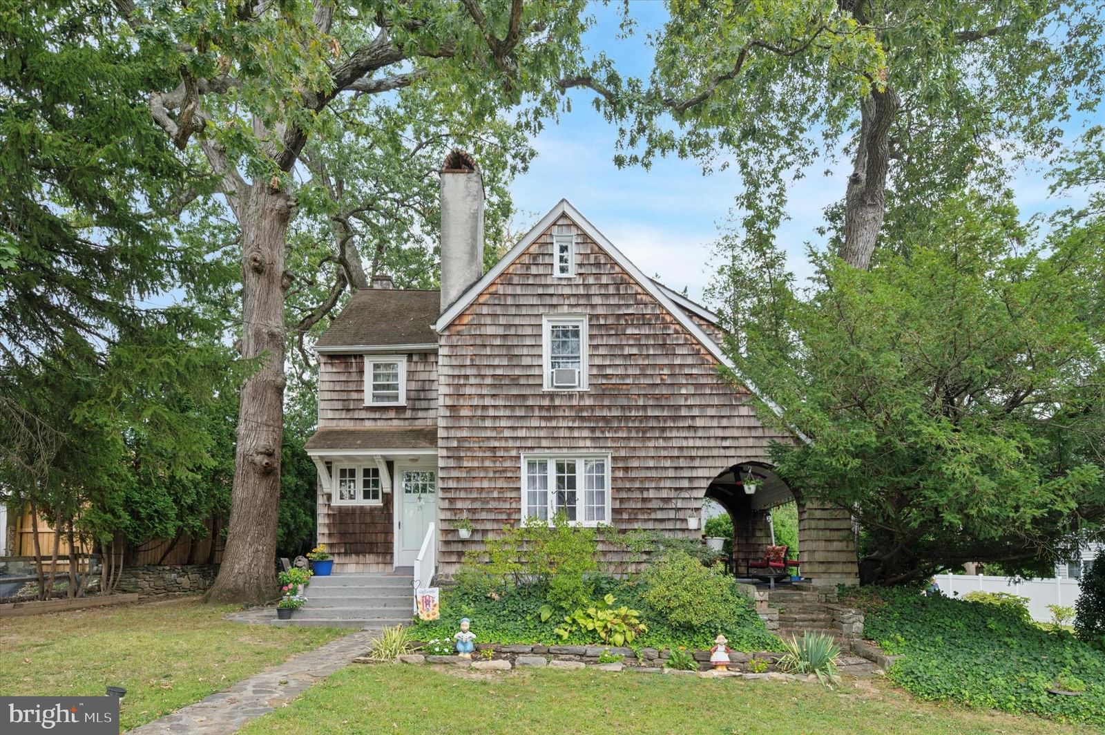 15 OAKLAND RD, BROOMALL 19008, PA