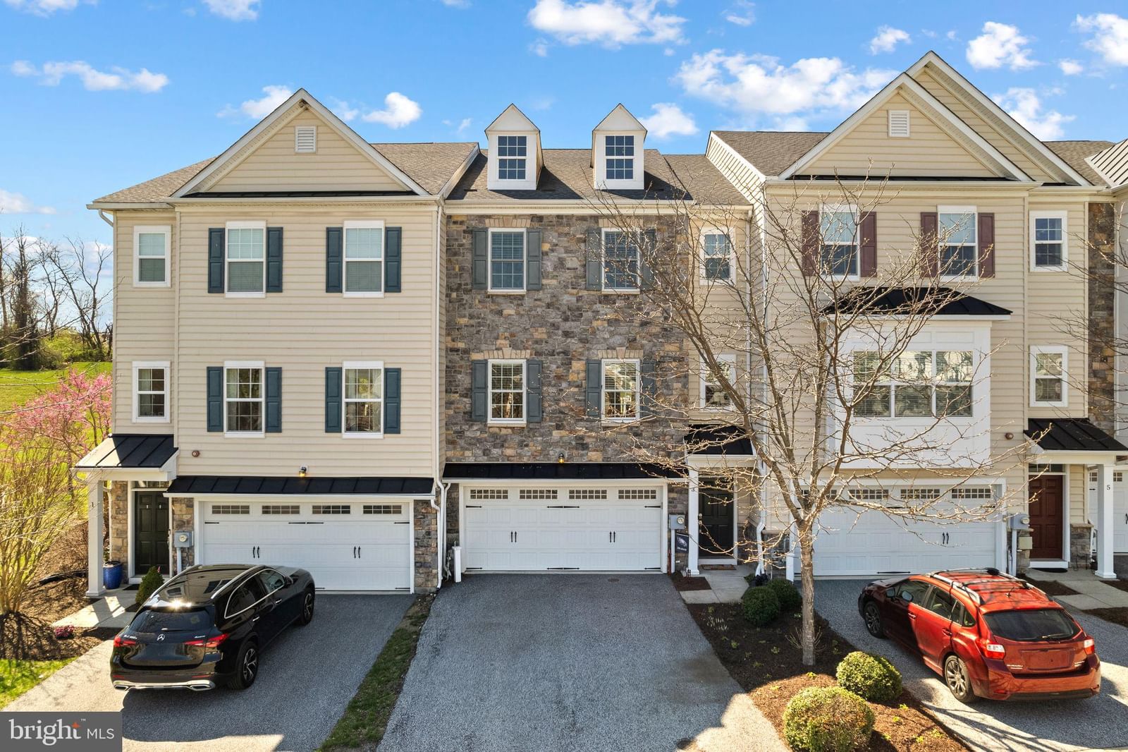 3 SKYLAR CIR, MEDIA 19063, PA