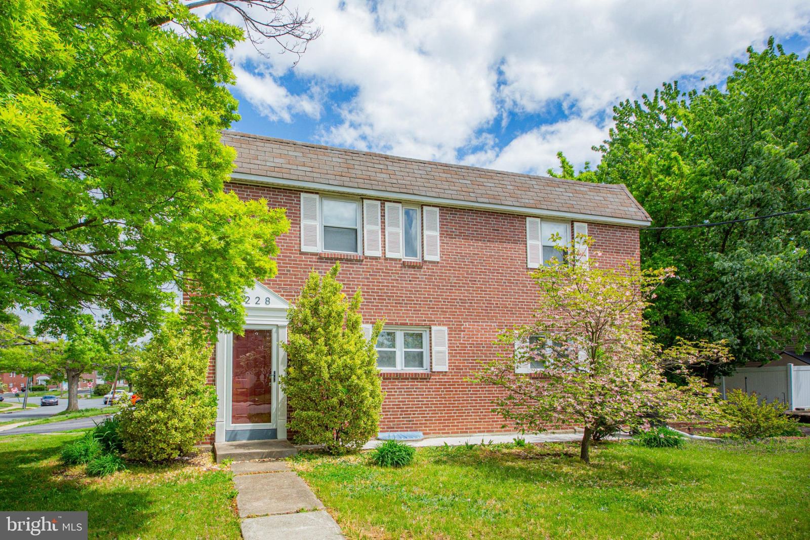 3228 TOM SWEENEY DR Dr, BROOKHAVEN 19015, PA