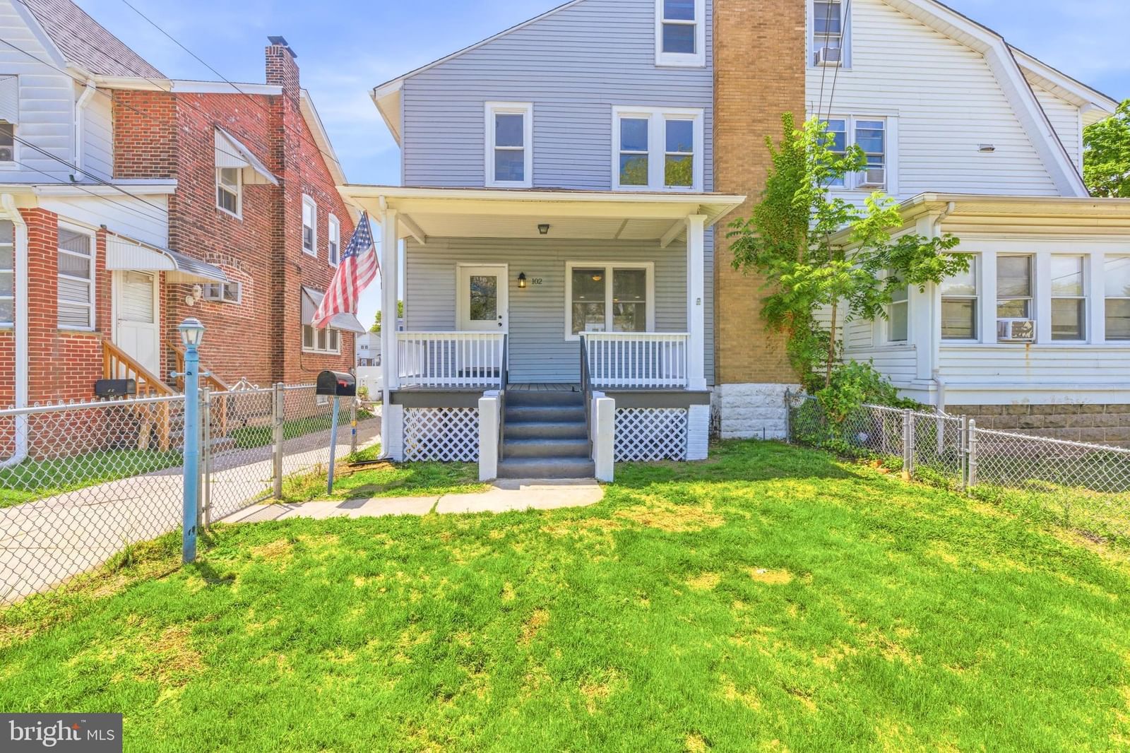 102 E OAK LN, GLENOLDEN 19036, PA